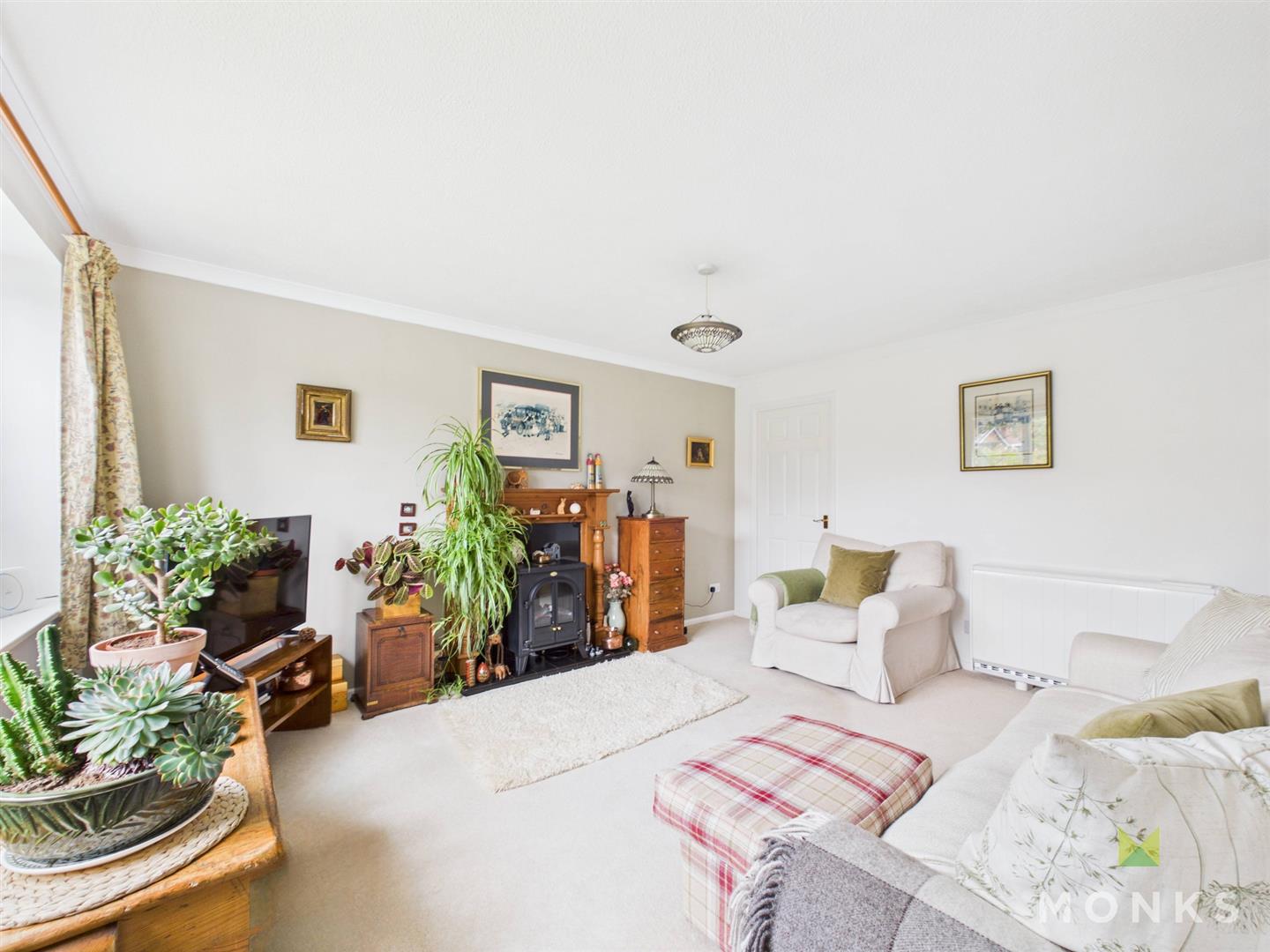 4 Nursery Close, Oswestry, SY11 4LZ For Sale 4 Nursery Close, Oswestry, SY11 4LZ For Sale